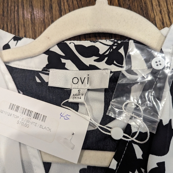 NWT Black and White Floral Semi-Sheer Blouse by Ovi - Picture 6 of 6
